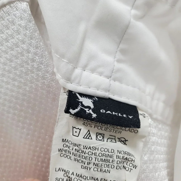 Oakley Men's White Recycled Polyester Flat Front Hybrid Amphibian Shorts Size 32 - Picture 5 of 8